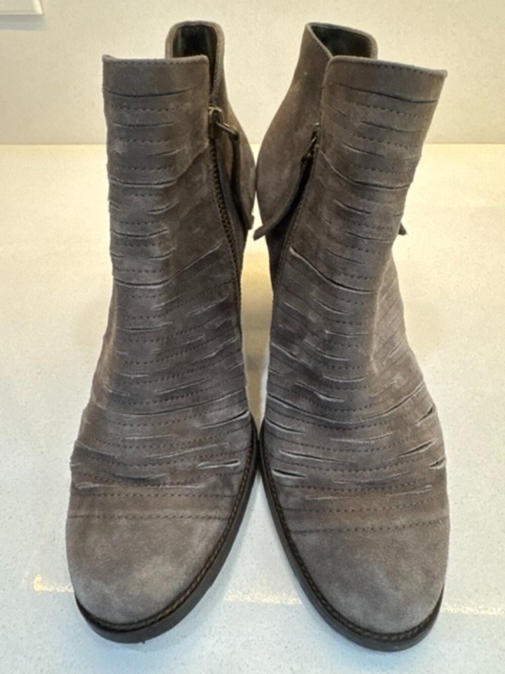 Paul Green "Malibu" Sliced gray suede zip bootie sz 9 retails at $425